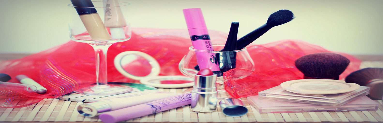 Hydrophobic Silica Application in Cosmetic